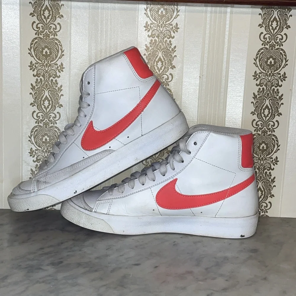 Nike Blazer Mid White Neon Orange Leather High Top Sneakers Kids 5.5Y
